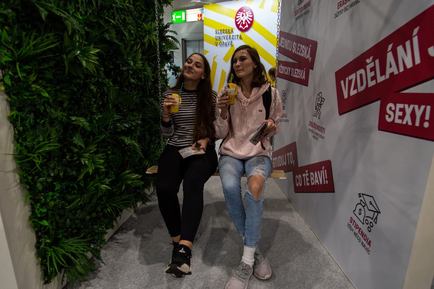 SU stánek na Gaudeamu 2019 foto galerie 04